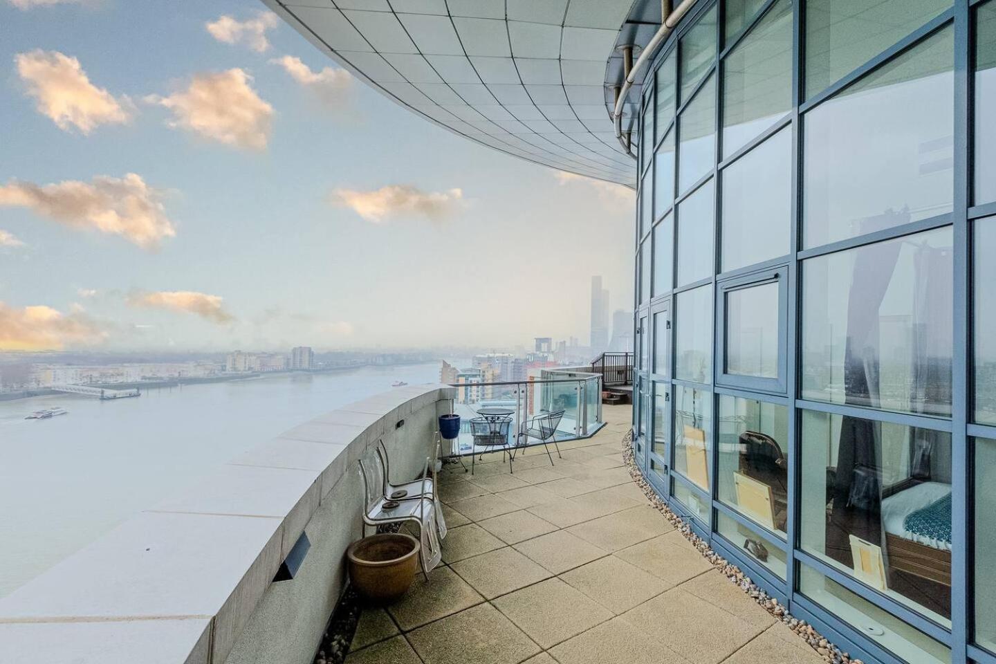 London Canary Wharf Riverside Penthouse Apartment Londres Exterior foto